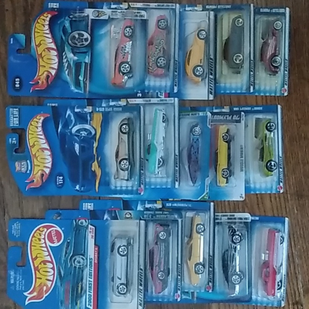 Hot Wheels Assorted Die-Cast Cars mixed lot 15 cars